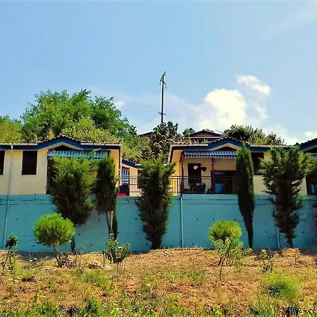 Ramo's Cozy Beachside Haven With Panoramic Views - 3rd Vlorë