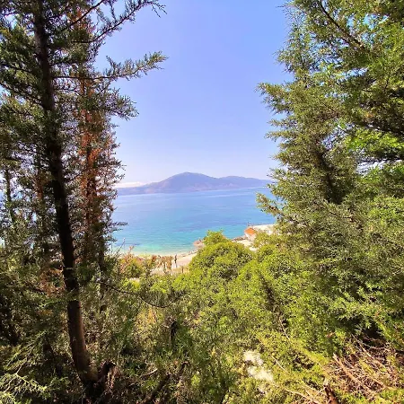 Ramo's Cozy Beachside Haven With Panoramic Views - 3rd * Влёра