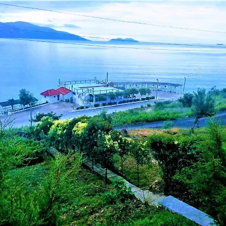 Ramo's Cozy Beachside Haven With Panoramic Views - 3rd Влёра
