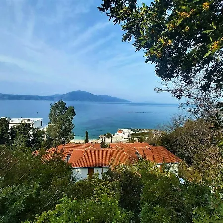 Ramo's Cozy Beachside Haven With Panoramic Views - 3rd * Vlorë
